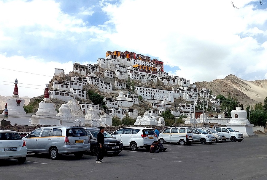 THIKSEY MONASTERY ALONG WITH ITS PARKING